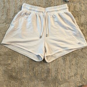 Alo Yoga Low Key Sweat Short